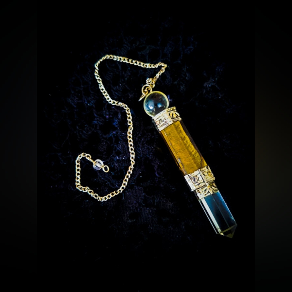 Clear Quartz Crystal Pendulum - Spiritual Pagan Wiccan Occult Tools